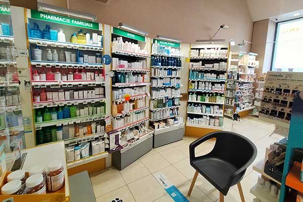Pharmacie-Hilly-Chauny-Interieur-(1)