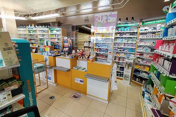 Pharmacie-Hilly-Chauny-Interieur-(3)